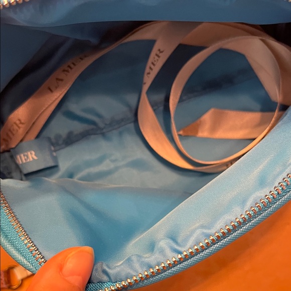 La Mer Vibrant Blue and Teal Makeup Bags - Picture 8 of 13